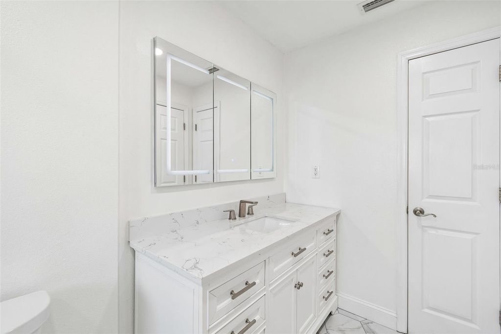 Image 29 of property listing at 4516 BAY SPRING COURT, Tampa, FL 33611
