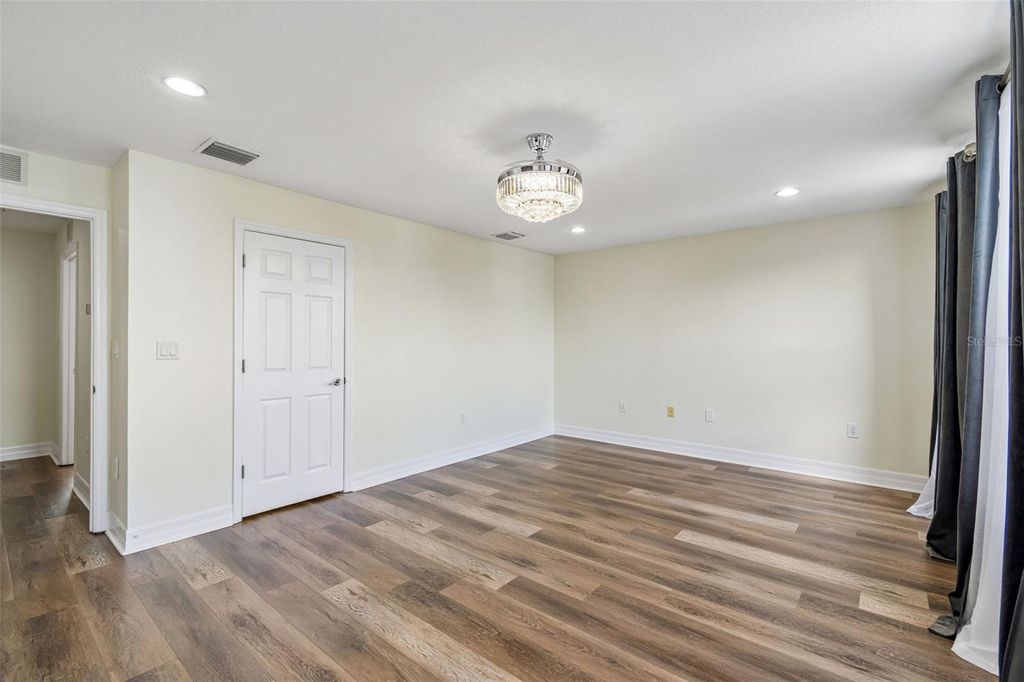 Image 31 of property listing at 4516 BAY SPRING COURT, Tampa, FL 33611