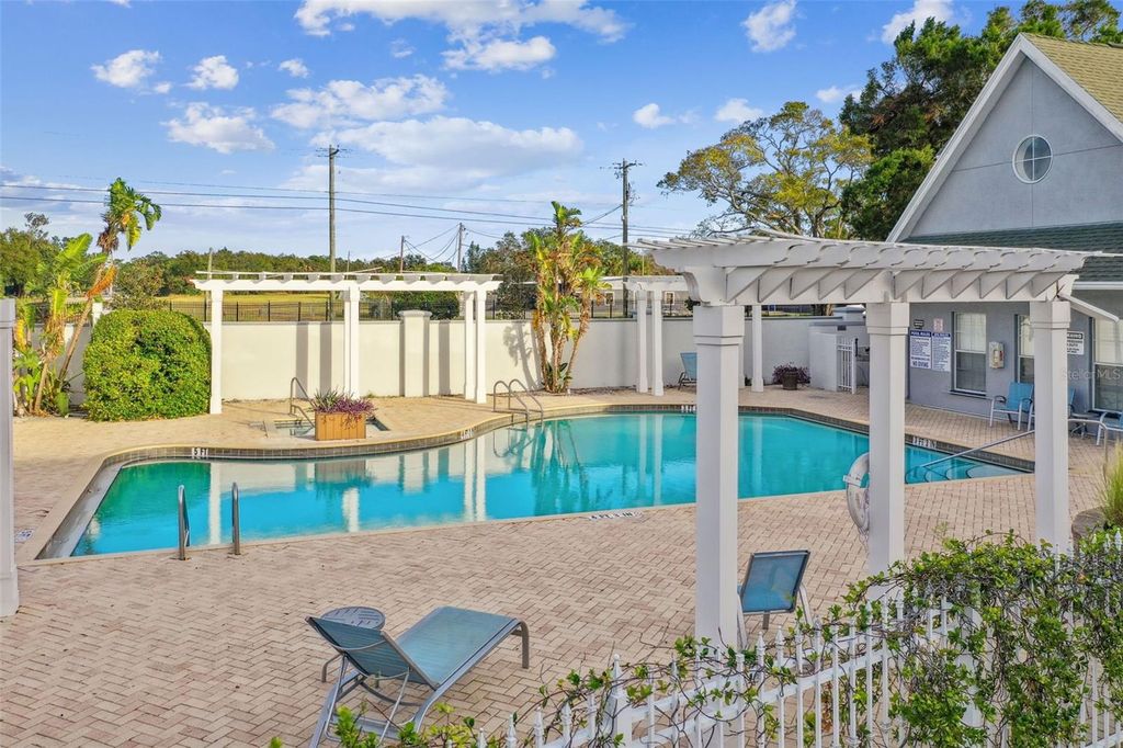 Image 7 of property listing at 4516 BAY SPRING COURT, Tampa, FL 33611