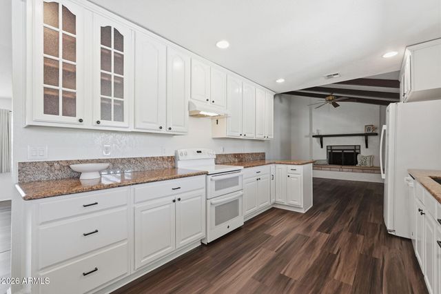 2204 E Fountain Street, Mesa, AZ 85213