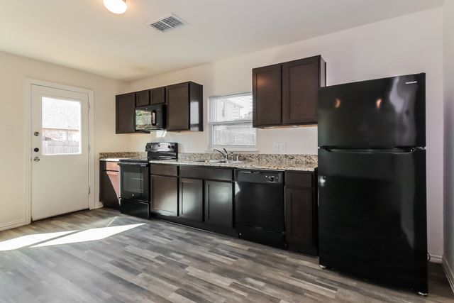 1610 Linda Drive, Sherman, TX 75090