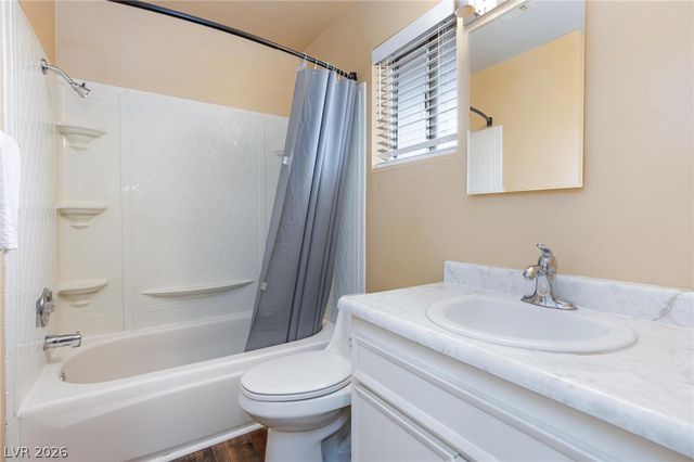 4770 Topaz Street 108, Las Vegas, NV 89121