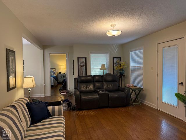 107 E Stroud Street, Jonesboro, AR 72401