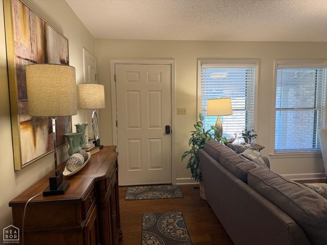 107 E Stroud Street, Jonesboro, AR 72401