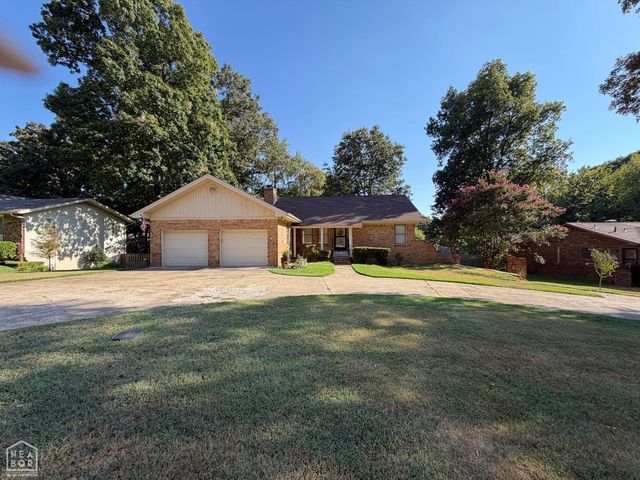107 E Stroud Street, Jonesboro, AR 72401