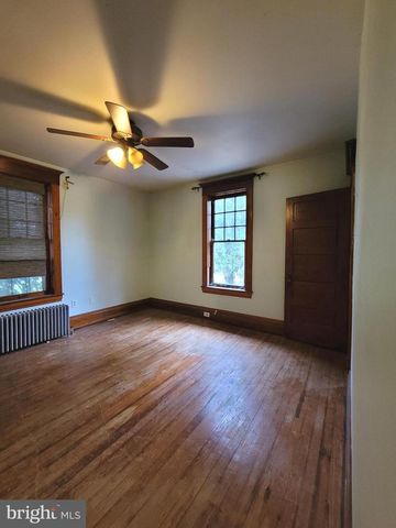 8786 ANTHONY HWY, Waynesboro, PA 17268