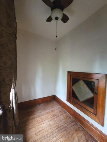 8786 ANTHONY HWY, Waynesboro, PA 17268