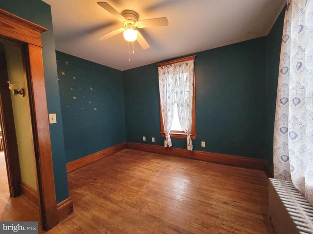 8786 ANTHONY HWY, Waynesboro, PA 17268