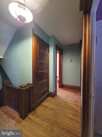 8786 ANTHONY HWY, Waynesboro, PA 17268