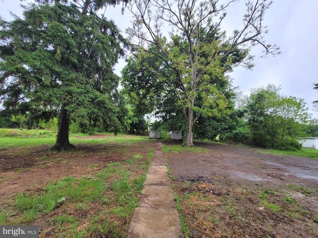 8786 ANTHONY HWY, Waynesboro, PA 17268
