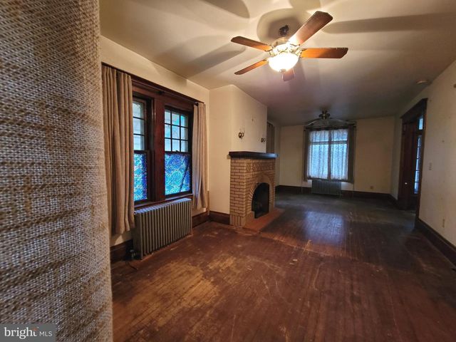 8786 ANTHONY HWY, Waynesboro, PA 17268