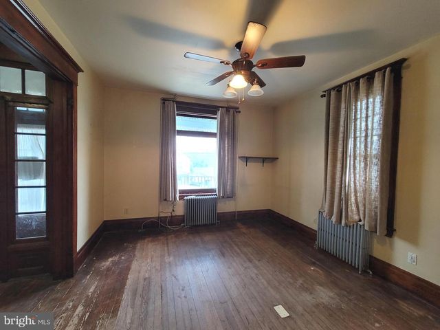 8786 ANTHONY HWY, Waynesboro, PA 17268