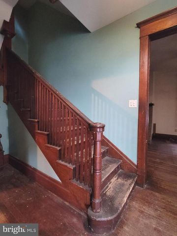 8786 ANTHONY HWY, Waynesboro, PA 17268