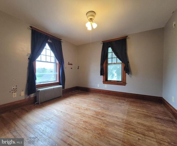 8786 ANTHONY HWY, Waynesboro, PA 17268