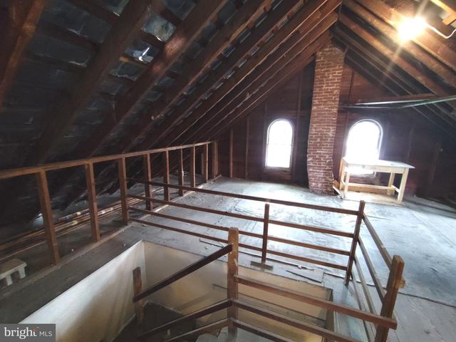 8786 ANTHONY HWY, Waynesboro, PA 17268