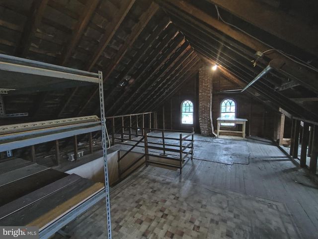 8786 ANTHONY HWY, Waynesboro, PA 17268