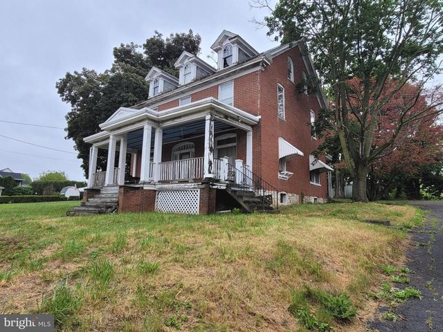 8786 ANTHONY HWY, Waynesboro, PA 17268