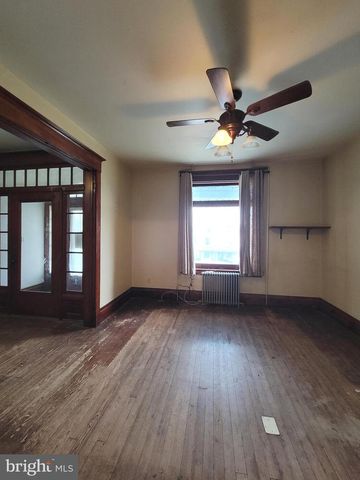 8786 ANTHONY HWY, Waynesboro, PA 17268