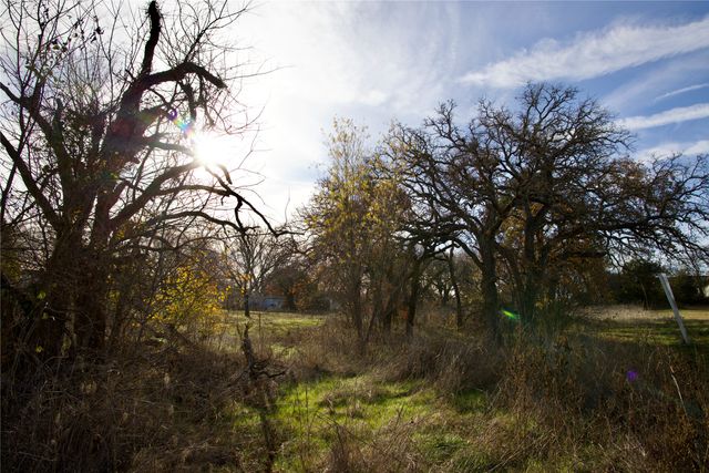 111 N Stadium Drive, Alvord, TX 76225