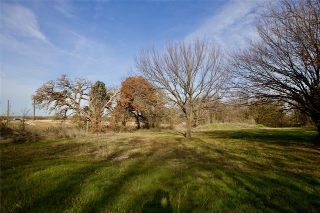 111 N Stadium Drive, Alvord, TX 76225
