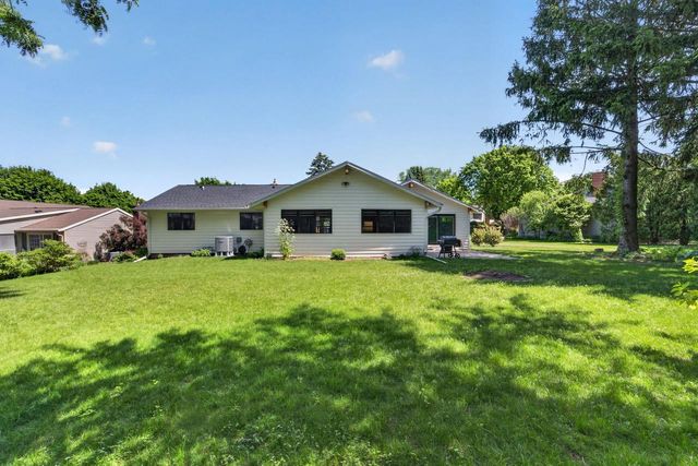 13 Oxwood Circle, Madison, WI 53717
