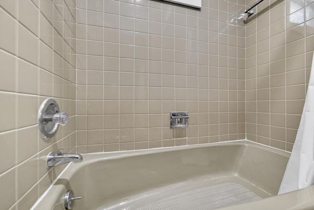 13 Oxwood Circle, Madison, WI 53717