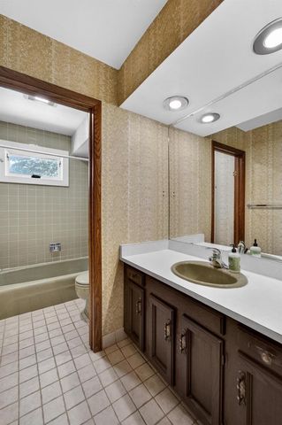 13 Oxwood Circle, Madison, WI 53717
