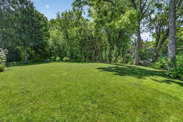 13 Oxwood Circle, Madison, WI 53717