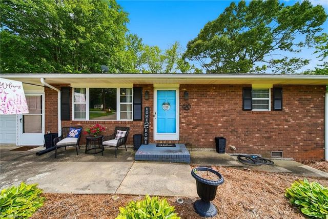 141 Marview Drive, Boonville, NC 27011