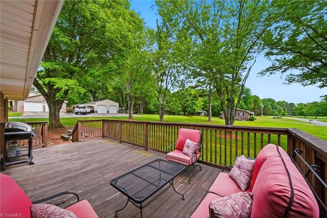 141 Marview Drive, Boonville, NC 27011