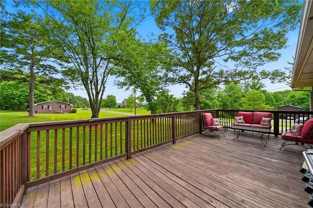 141 Marview Drive, Boonville, NC 27011