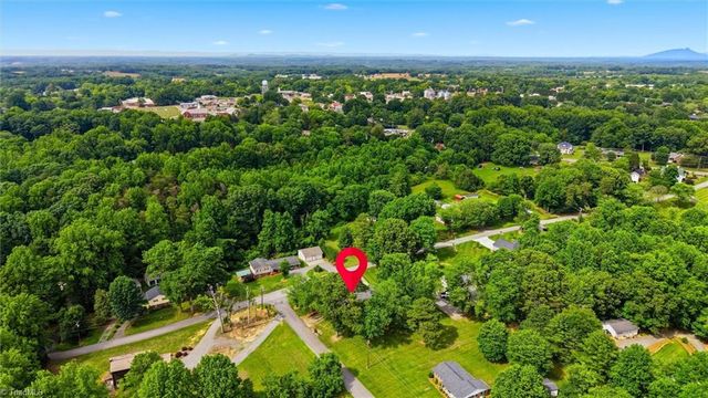 141 Marview Drive, Boonville, NC 27011