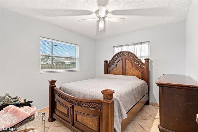 18186 Iris RD, Fort Myers, FL 33967