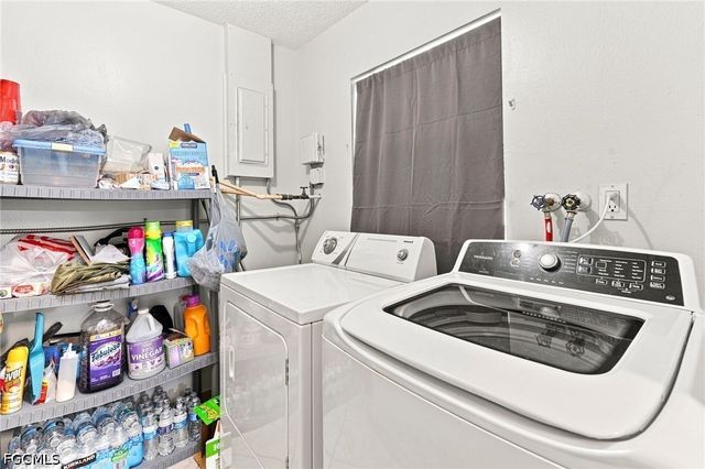 18186 Iris RD, Fort Myers, FL 33967