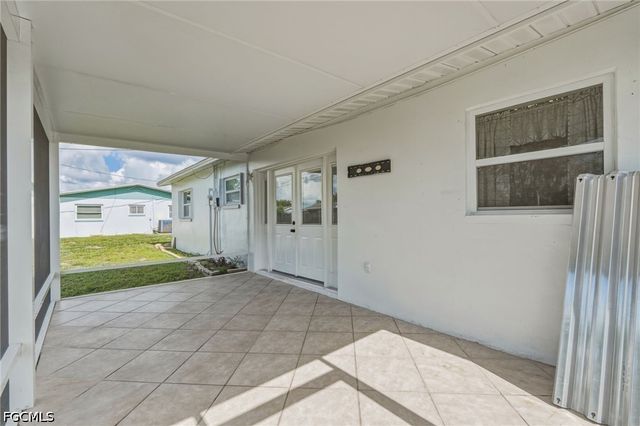 18186 Iris RD, Fort Myers, FL 33967
