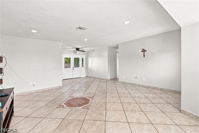 18186 Iris RD, Fort Myers, FL 33967