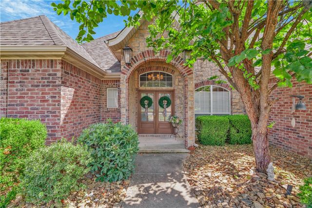 4704 W Mossy Oak Trail, Rogers, AR 72758