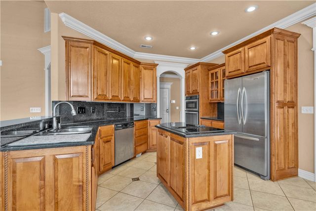 4704 W Mossy Oak Trail, Rogers, AR 72758