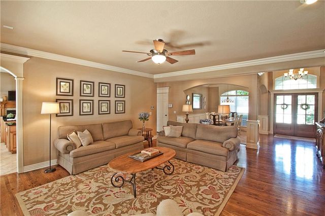 4704 W Mossy Oak Trail, Rogers, AR 72758