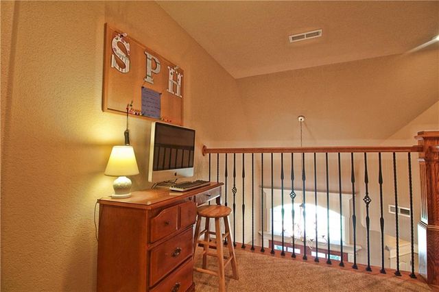4704 W Mossy Oak Trail, Rogers, AR 72758