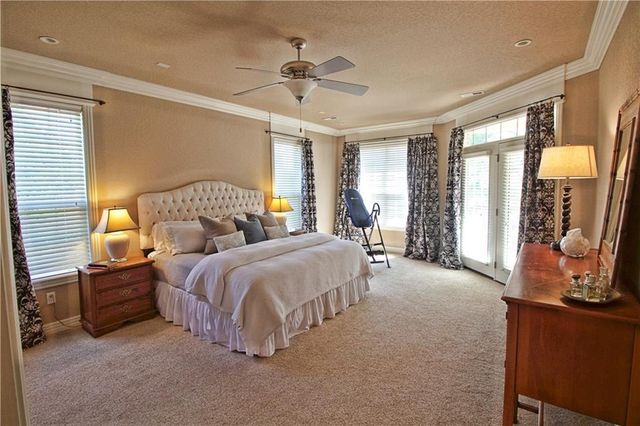 4704 W Mossy Oak Trail, Rogers, AR 72758