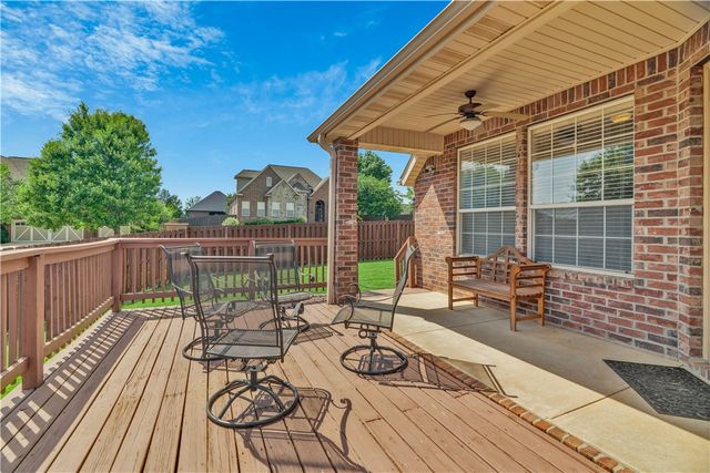 4704 W Mossy Oak Trail, Rogers, AR 72758