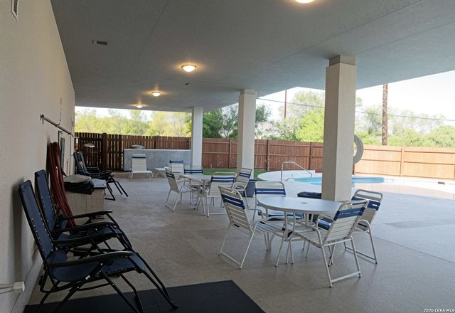 7039 San Pedro Ave Apt 203, San Antonio, TX 78216