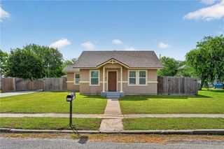 407 Fetick Ave, Taft, TX 78390