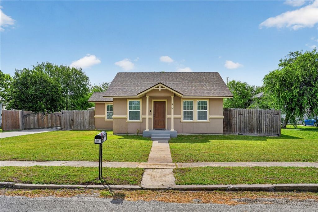 407 Fetick Ave, Taft, TX 78390