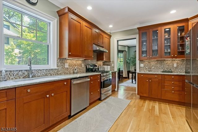 144 Park St, Montclair Twp., NJ 07042