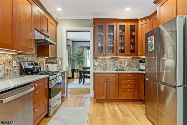 144 Park St, Montclair Twp., NJ 07042