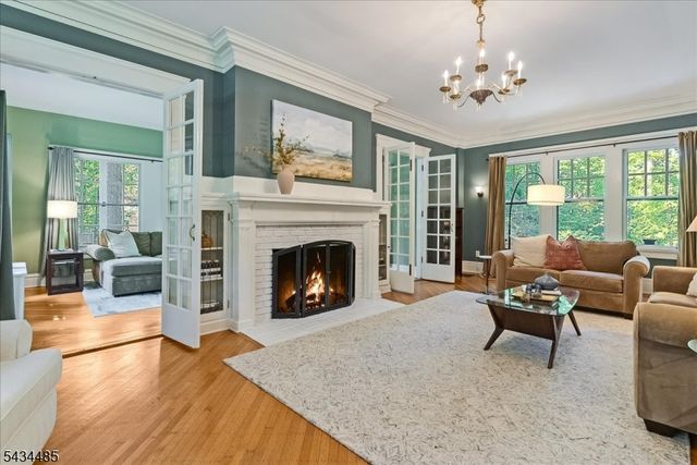 144 Park St, Montclair Twp., NJ 07042