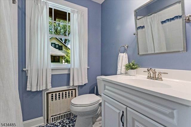 144 Park St, Montclair Twp., NJ 07042