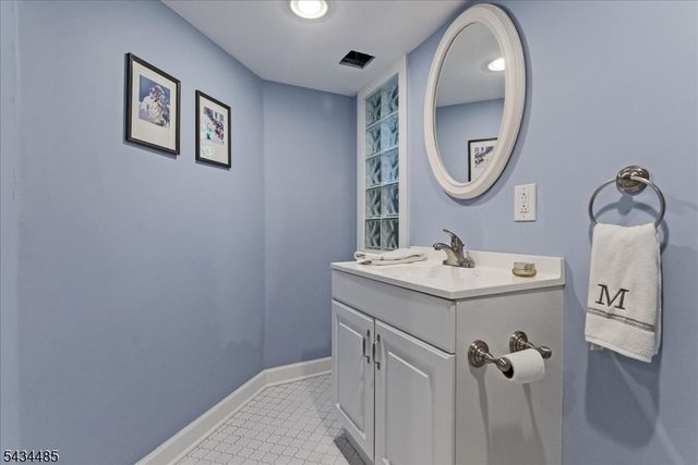 144 Park St, Montclair Twp., NJ 07042